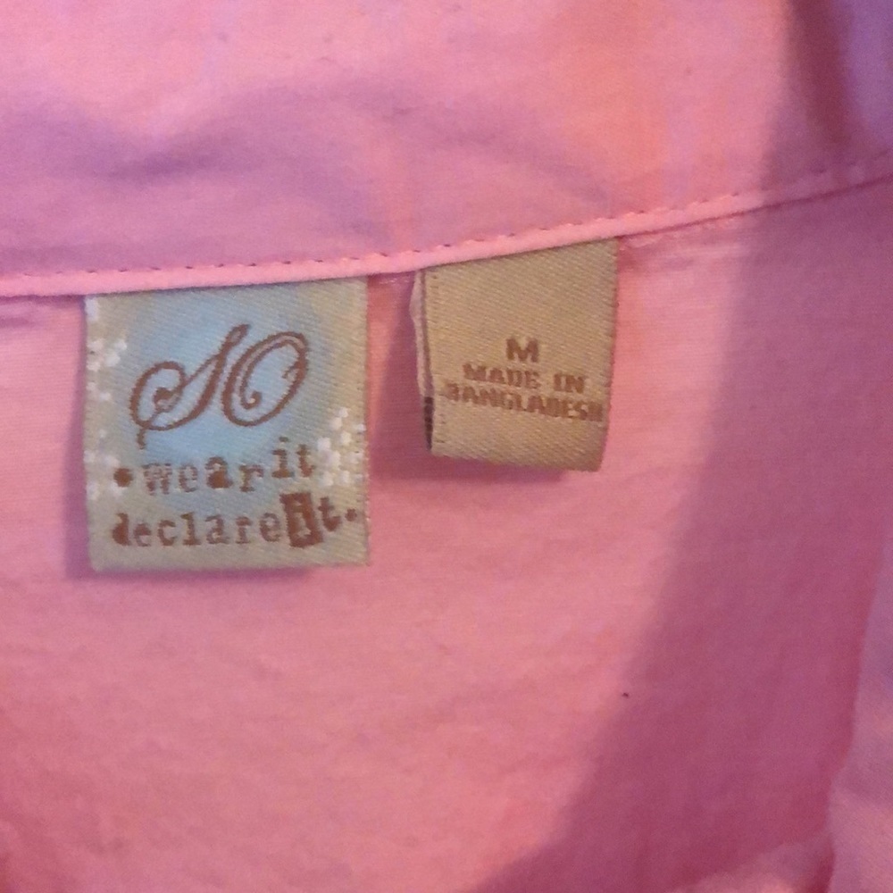 so pink size Medium shirt - Picture 2 of 4